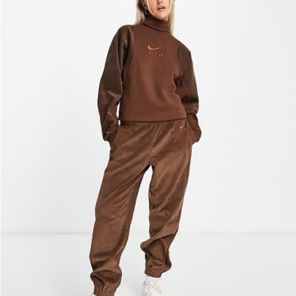 (XS) Nike Women's Brown Tracksuit Set